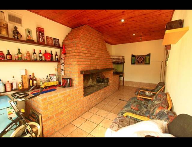 3 BEDROOM HOUSE FOR SALE IN SHIRLEY PARK